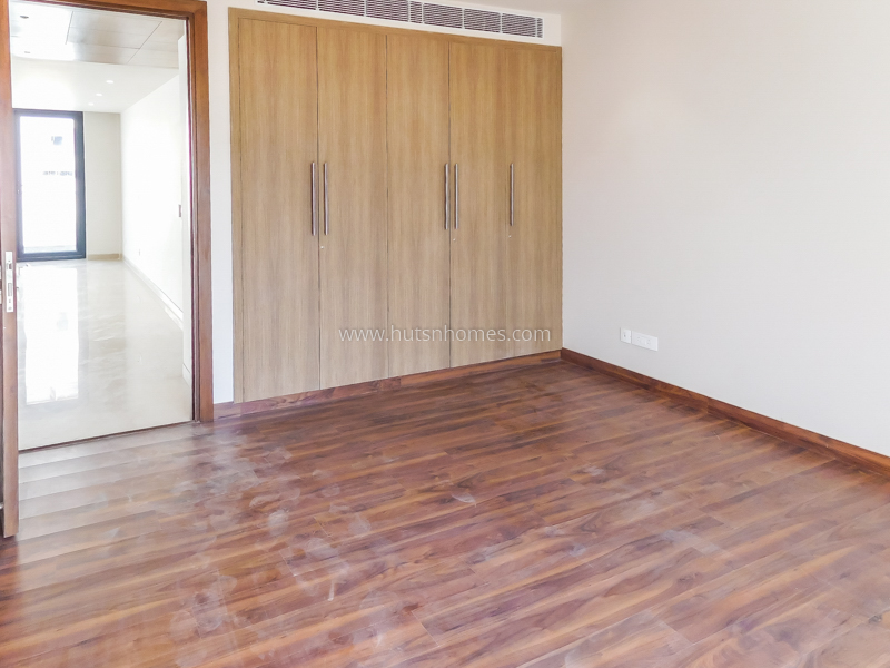 3 BHK Flat For Rent in Panchsheel Park