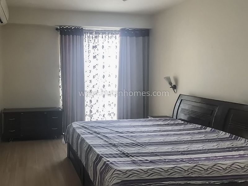 4 BHK Condo For Rent in Golf Course Road