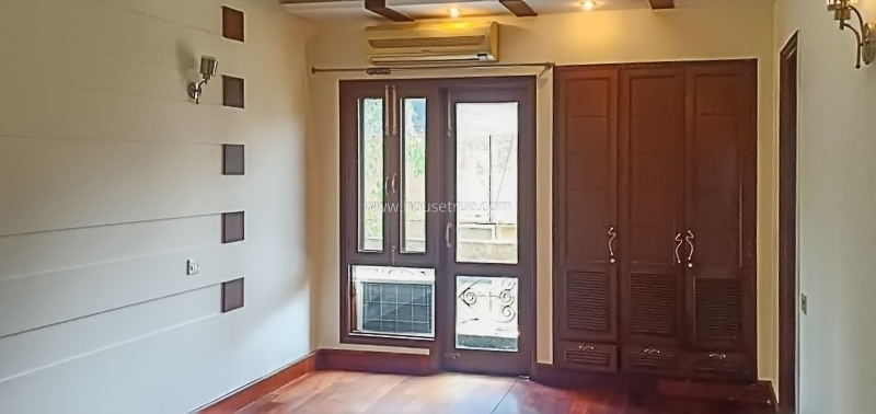 5 BHK Flat For Rent in Panchsheel Park