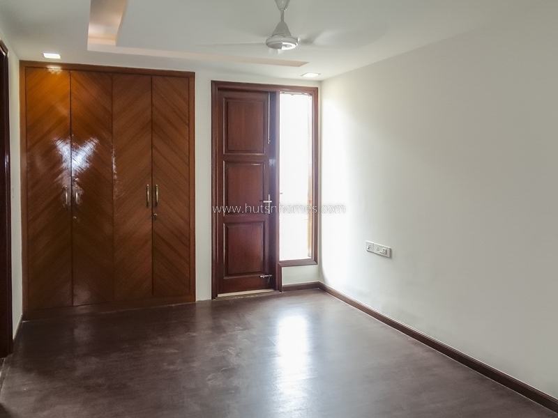 4 BHK Flat For Sale in Greater Kailash Part 1