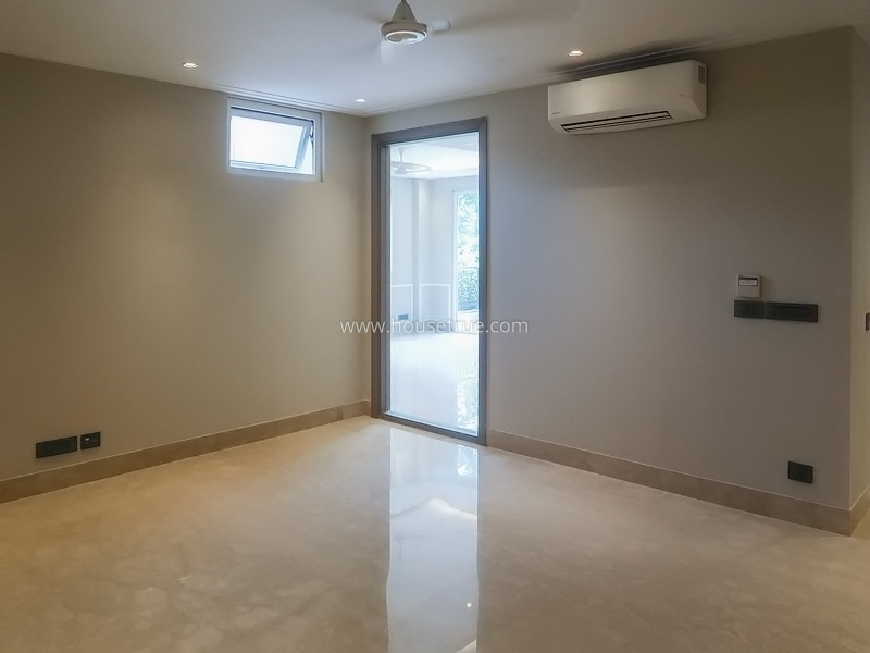 4 BHK Builder Floor For Rent in South Extension 2