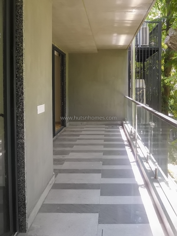 4 BHK Duplex For Sale in West End Colony