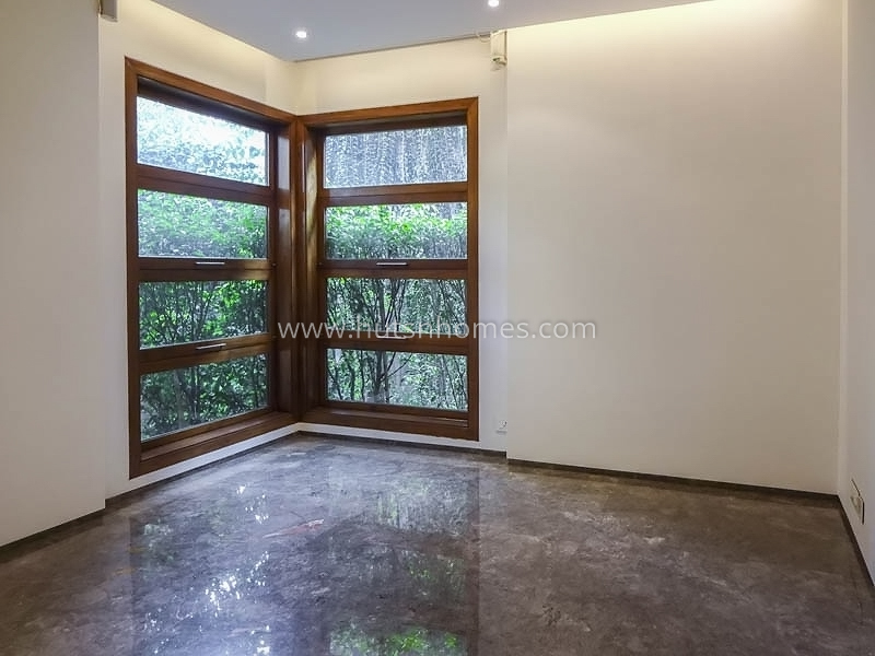 3 BHK Flat For Sale in Greater Kailash Part 1