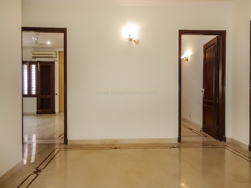 3 BHK Flat For Rent in Jor Bagh