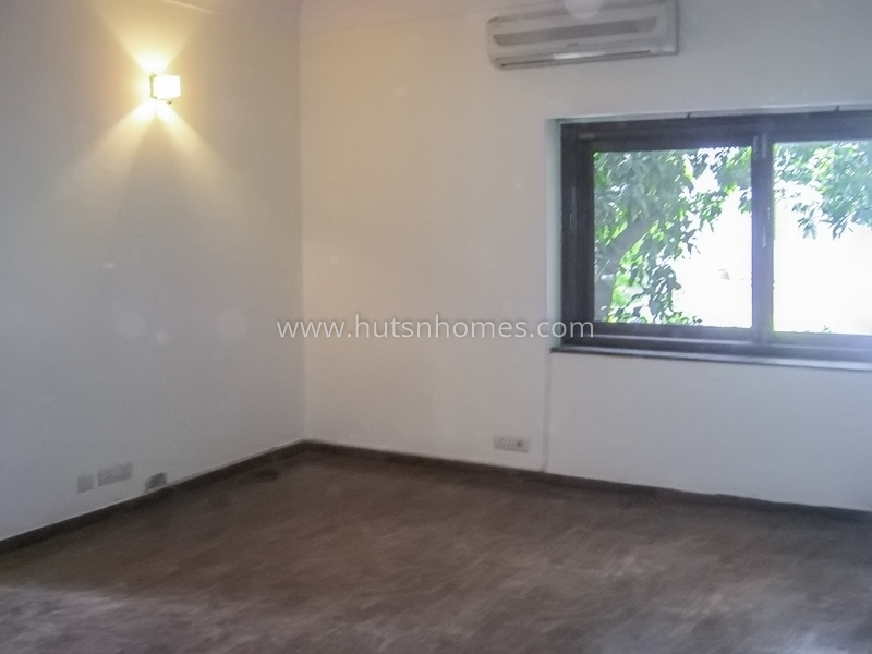 5 BHK House For Rent in Hauz Khas Enclave