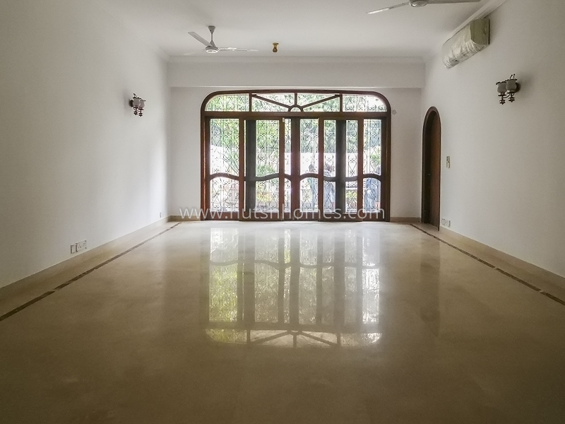 4 BHK House For Rent in Shanti Niketan