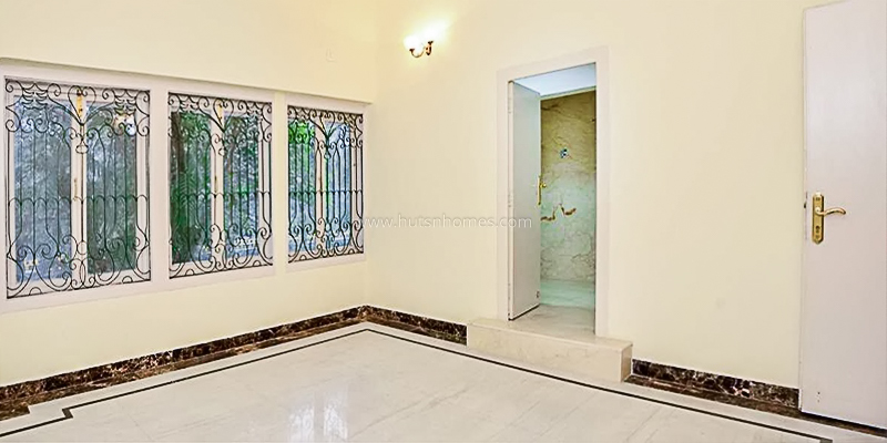 6 BHK House For Rent in Chanakyapuri