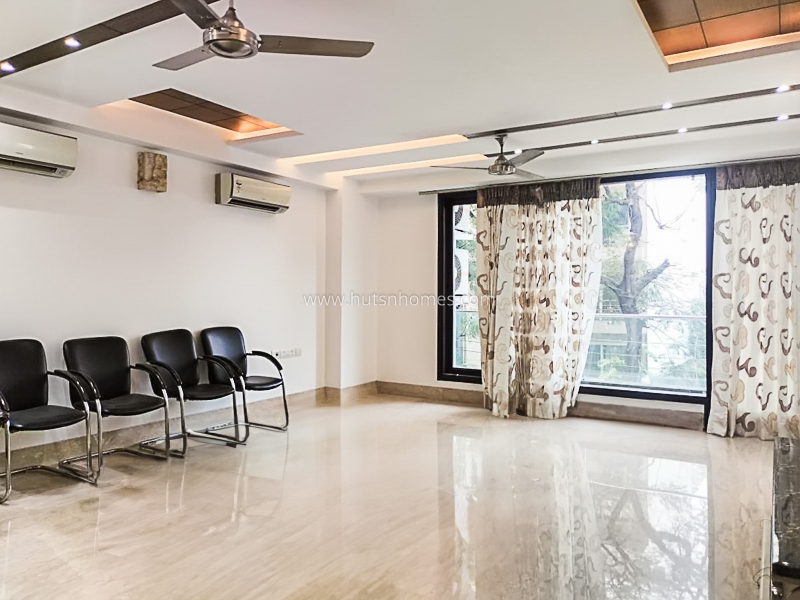 3 BHK Flat For Rent in Navjeevan Vihar