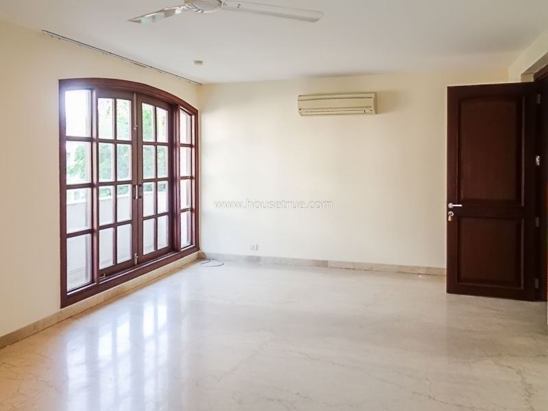 4 BHK Flat For Rent in Anand Niketan