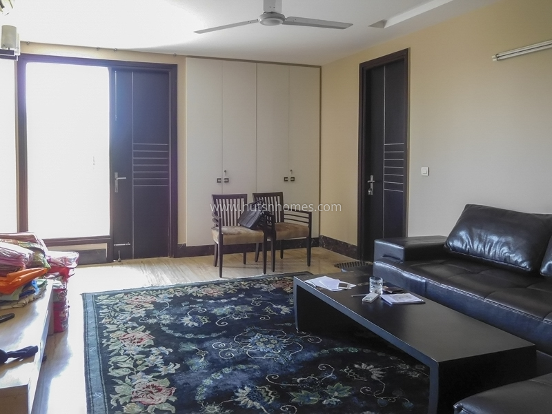 4 BHK Flat For Rent in Panchsheel Enclave