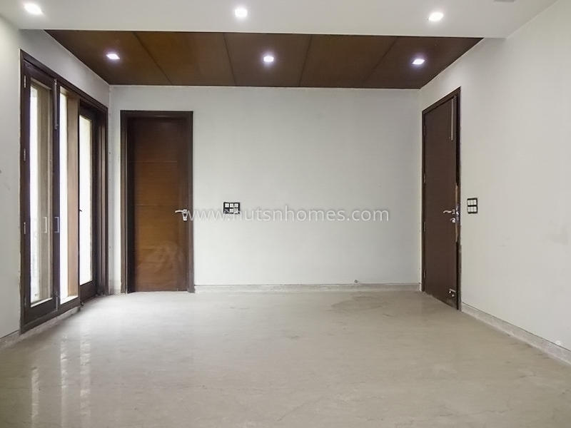 5 BHK Flat For Sale in Panchsheel Park