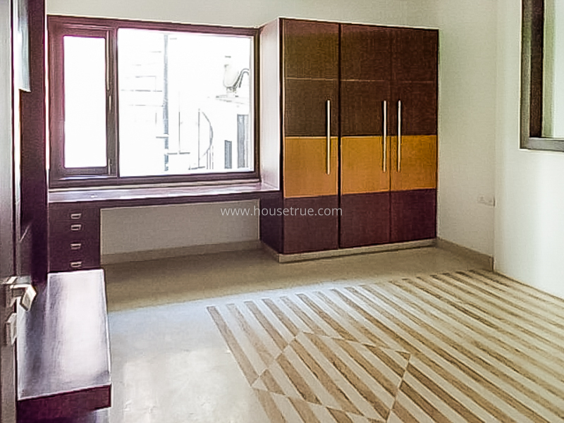4 BHK Triplex Property For Rent in Anand Niketan
